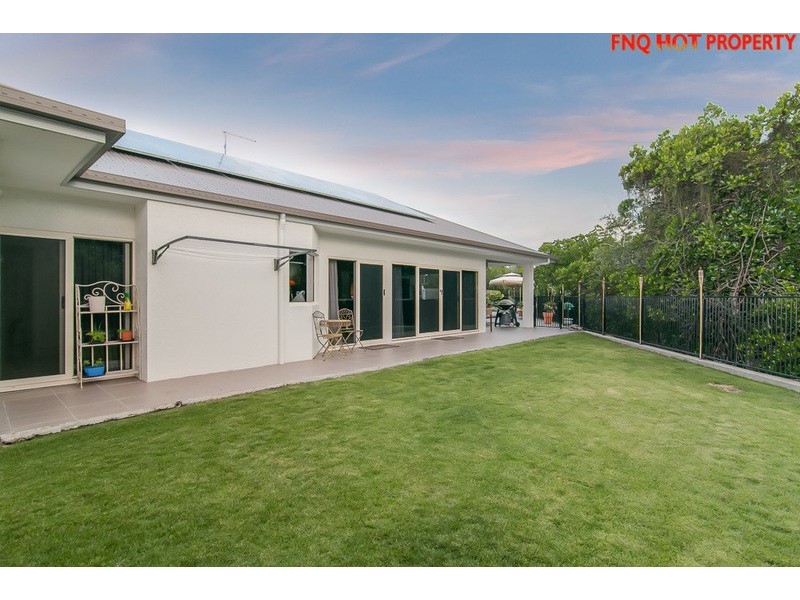 3 Icefire Qy, Trinity Park QLD 4879