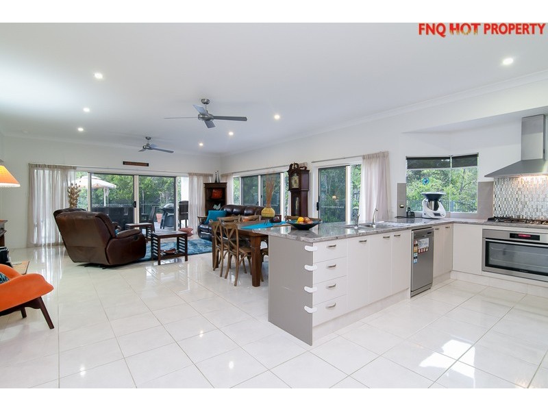 3 Icefire Qy, Trinity Park QLD 4879