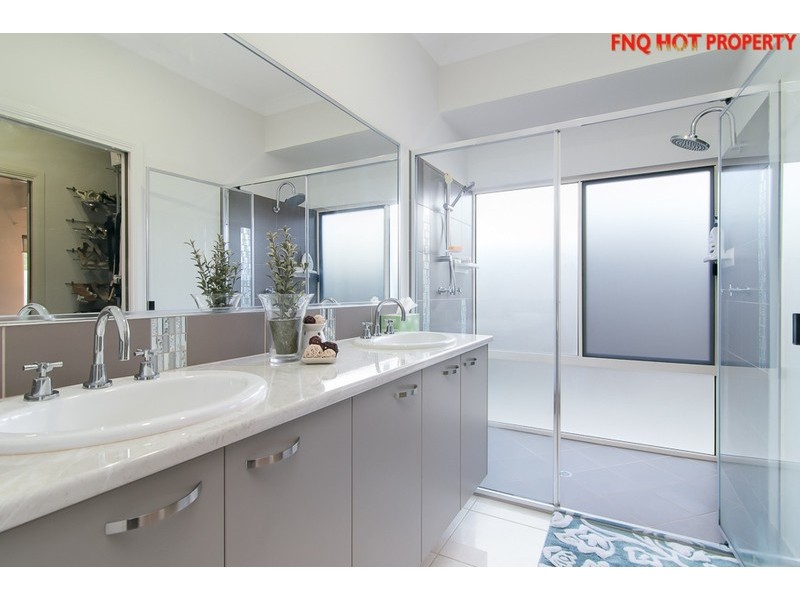 3 Icefire Qy, Trinity Park QLD 4879