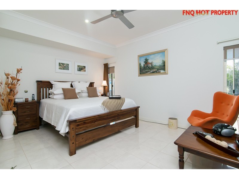 3 Icefire Qy, Trinity Park QLD 4879