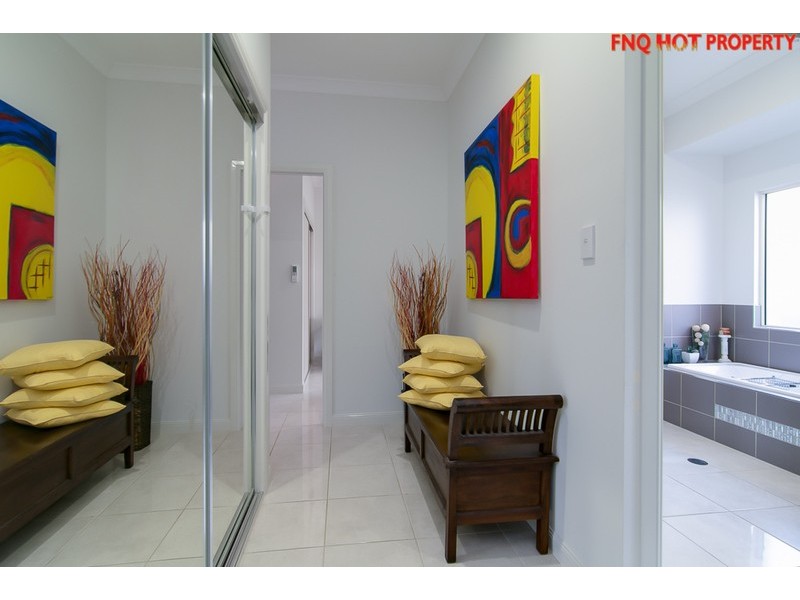 3 Icefire Qy, Trinity Park QLD 4879