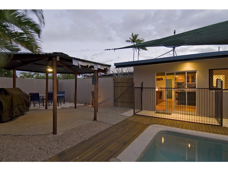 26 Debbie Street, Trinity Park QLD 4879