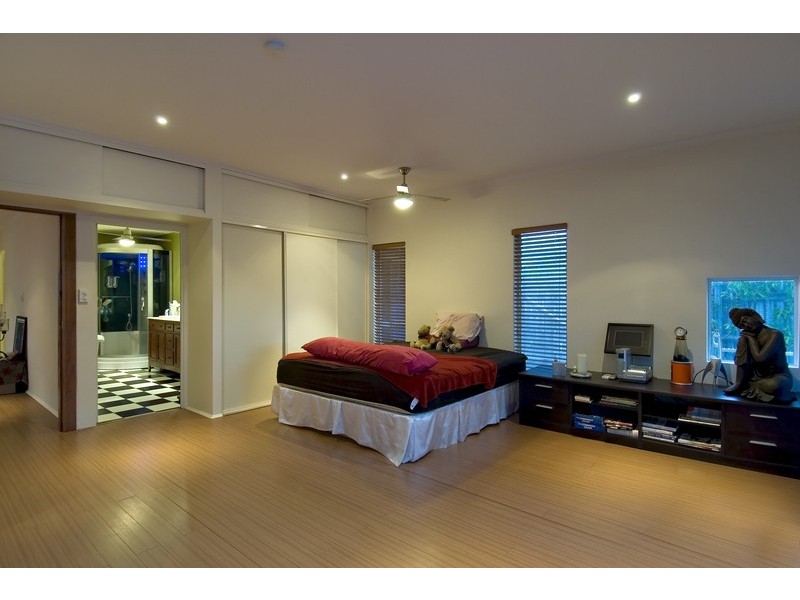 26 Debbie Street, Trinity Park QLD 4879