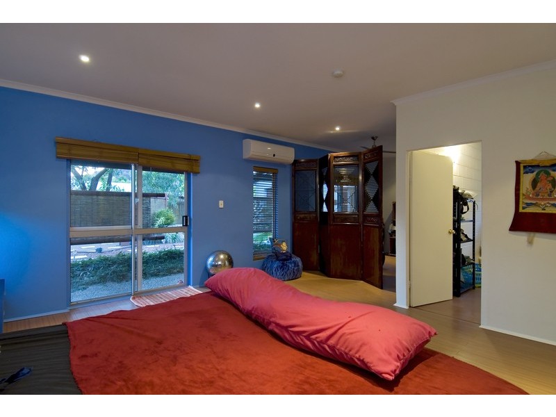 26 Debbie Street, Trinity Park QLD 4879