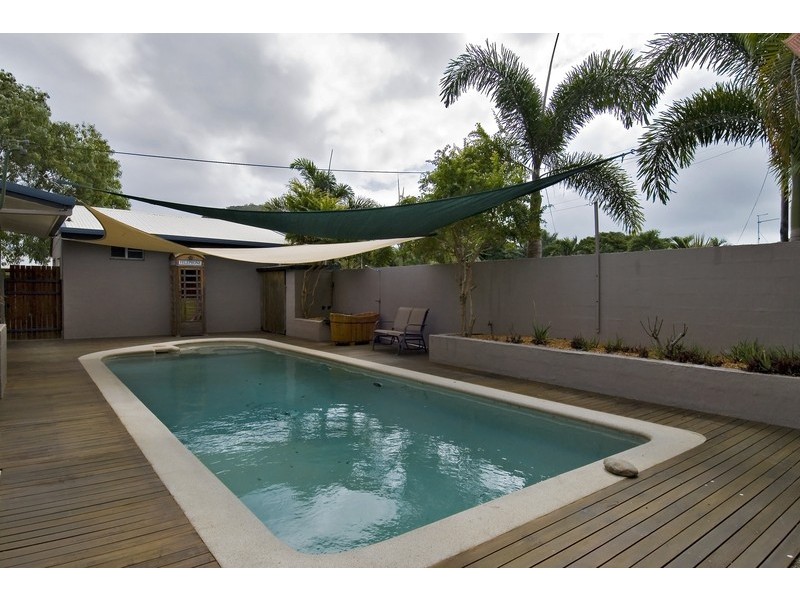 26 Debbie Street, Trinity Park QLD 4879
