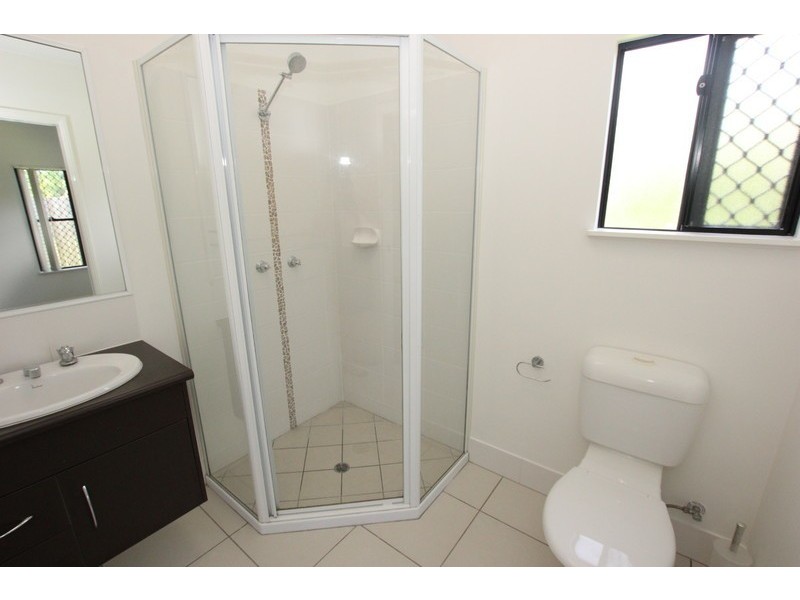 11 Thooleer Vista, Trinity Park QLD 4879