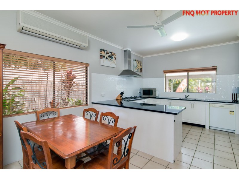 65 Terebra Street, Palm Cove QLD 4879