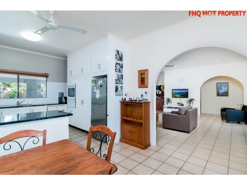 65 Terebra Street, Palm Cove QLD 4879