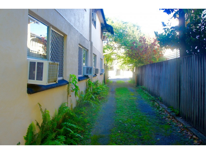 89 Digger St, Cairns North QLD 4870
