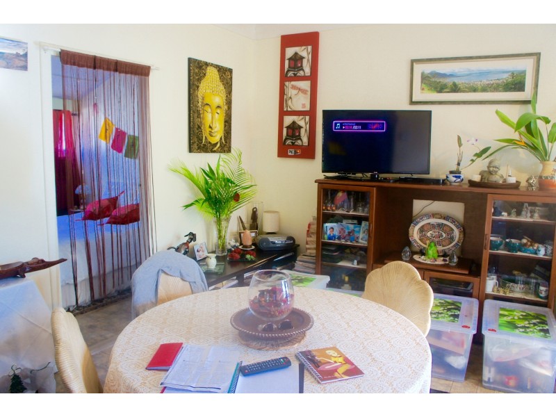89 Digger St, Cairns North QLD 4870