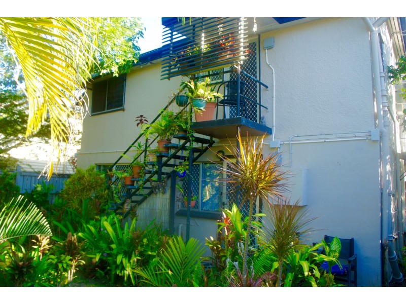 89 Digger St, Cairns North QLD 4870