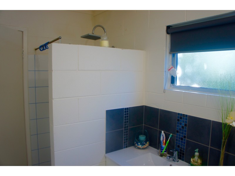 89 Digger St, Cairns North QLD 4870