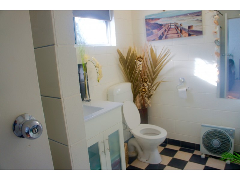 89 Digger St, Cairns North QLD 4870