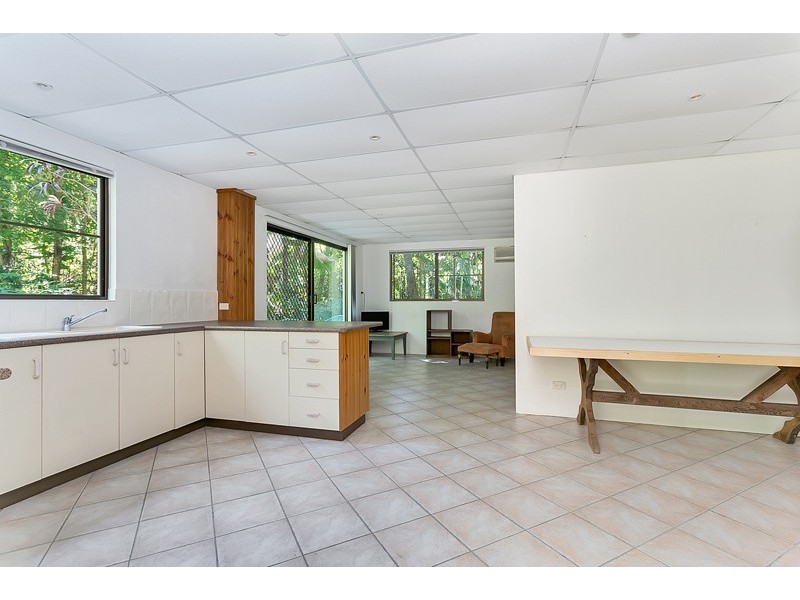 6-8  Houston Street, Clifton Beach QLD 4879