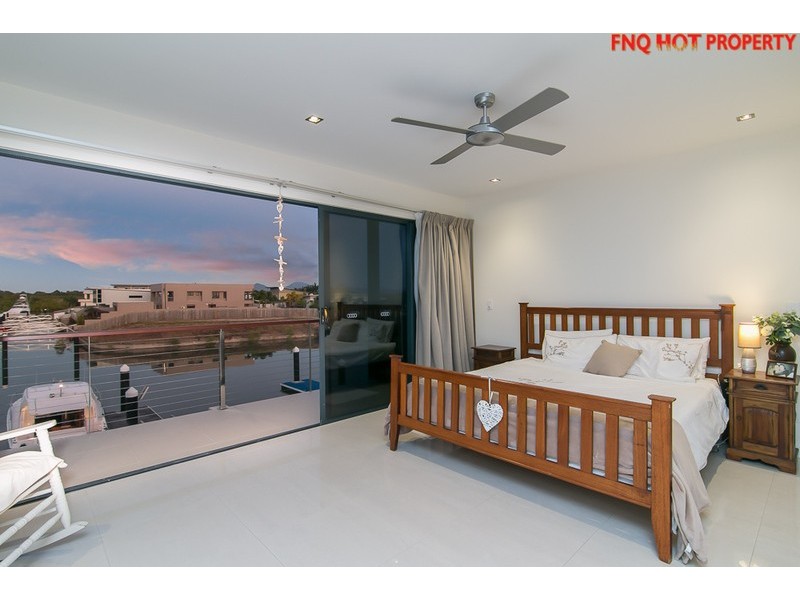39 Harbour Drive, Trinity Park QLD 4879
