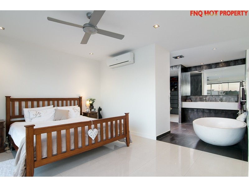 39 Harbour Drive, Trinity Park QLD 4879