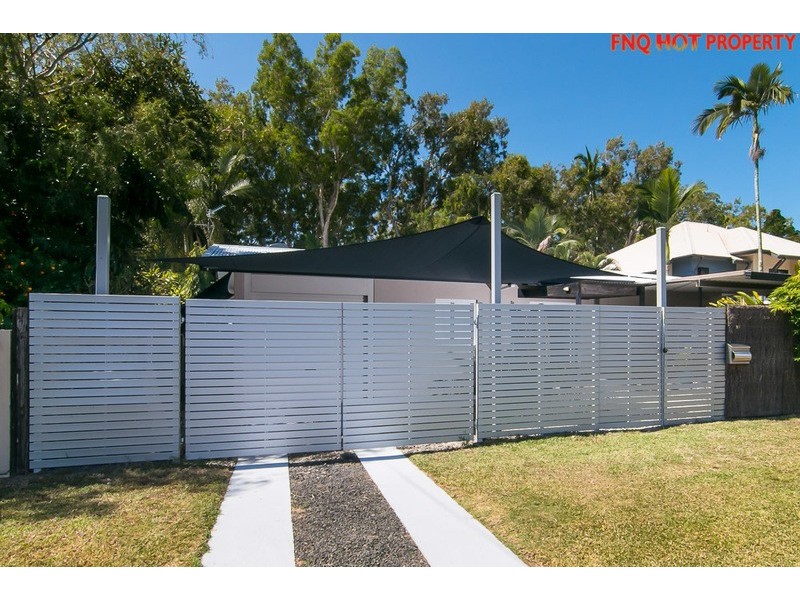 16  Batt St, Clifton Beach QLD 4879