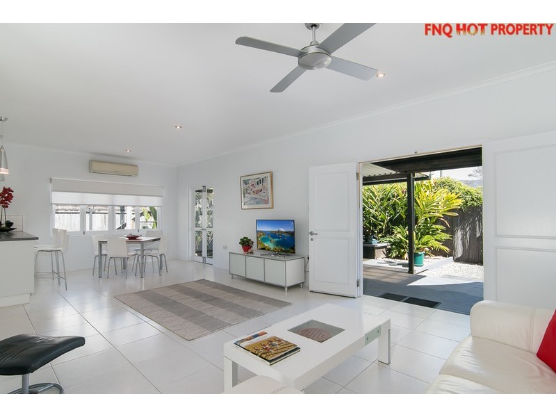 16  Batt St, Clifton Beach QLD 4879