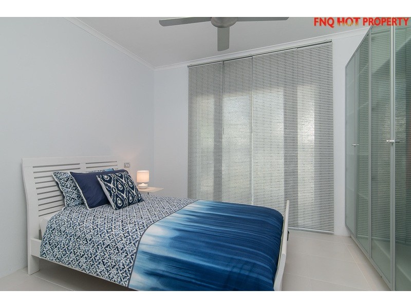 16  Batt St, Clifton Beach QLD 4879