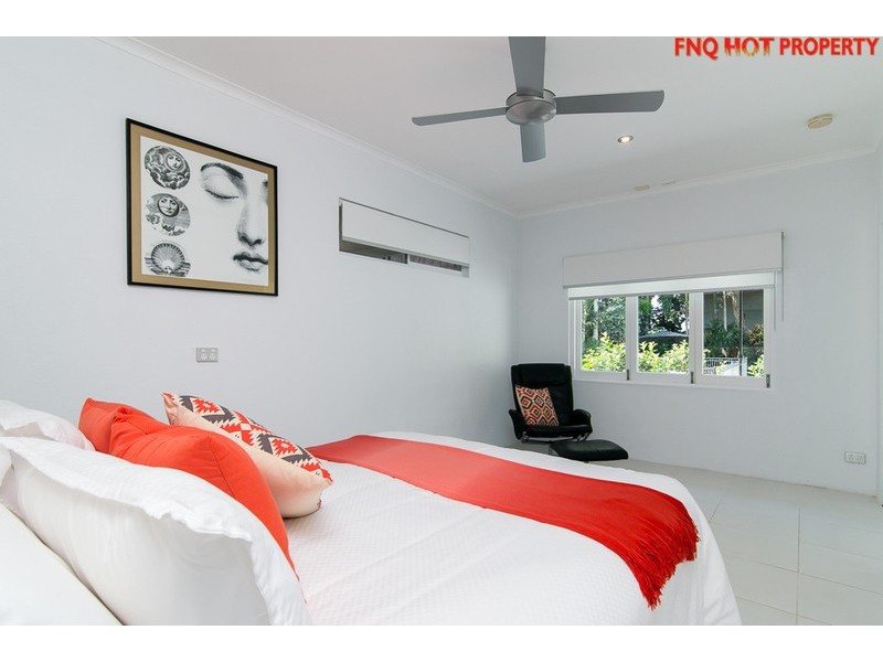 16  Batt St, Clifton Beach QLD 4879