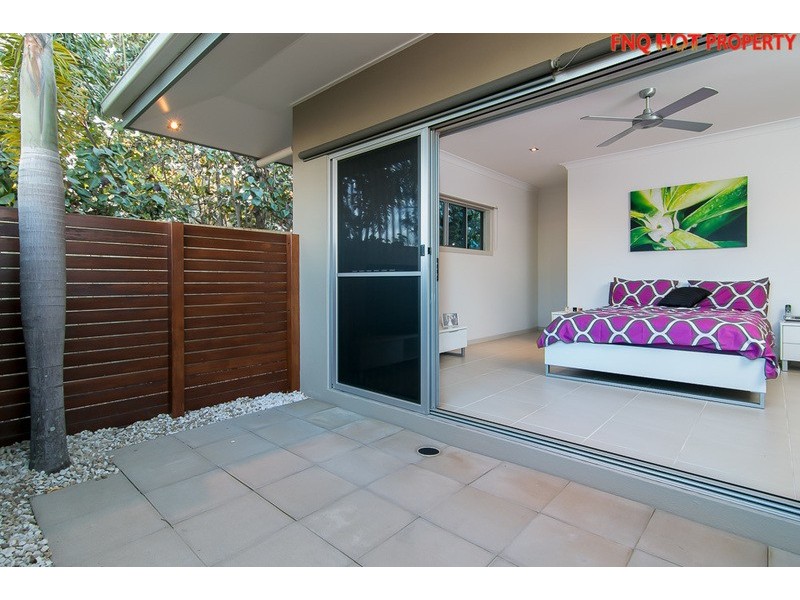 1/60 Harbour Drive, Trinity Park QLD 4879