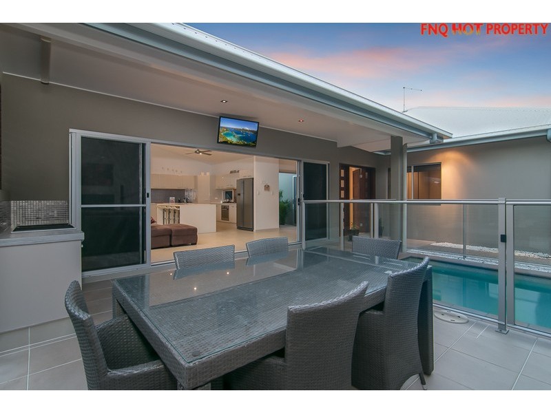 1/60 Harbour Drive, Trinity Park QLD 4879