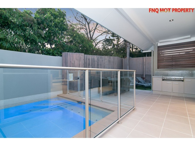 1/60 Harbour Drive, Trinity Park QLD 4879