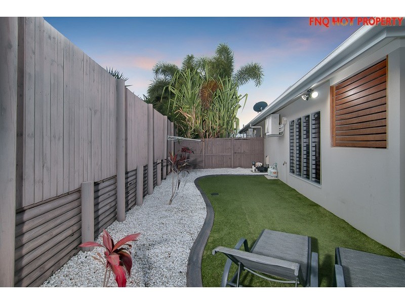 1/60 Harbour Drive, Trinity Park QLD 4879