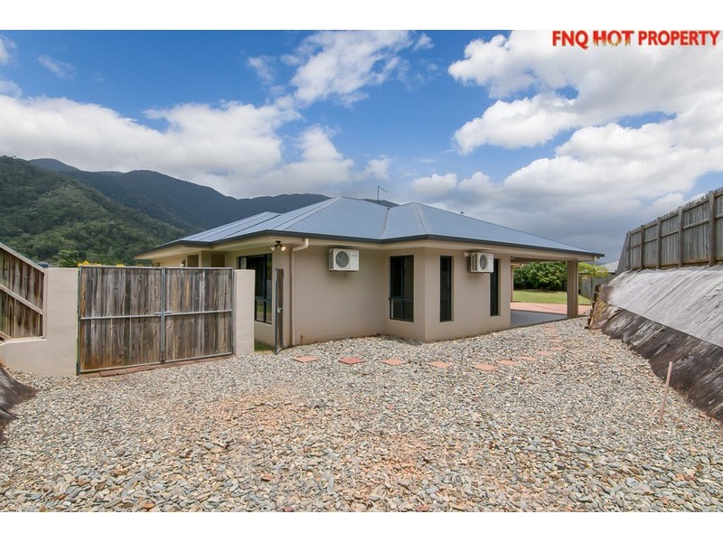 3 Queely Close, Redlynch QLD 4870