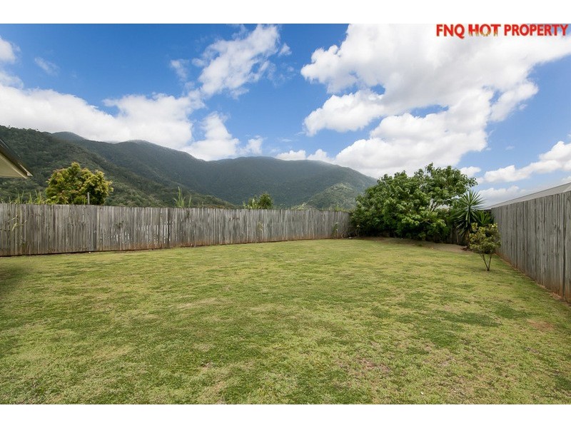 3 Queely Close, Redlynch QLD 4870