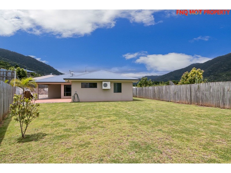 3 Queely Close, Redlynch QLD 4870