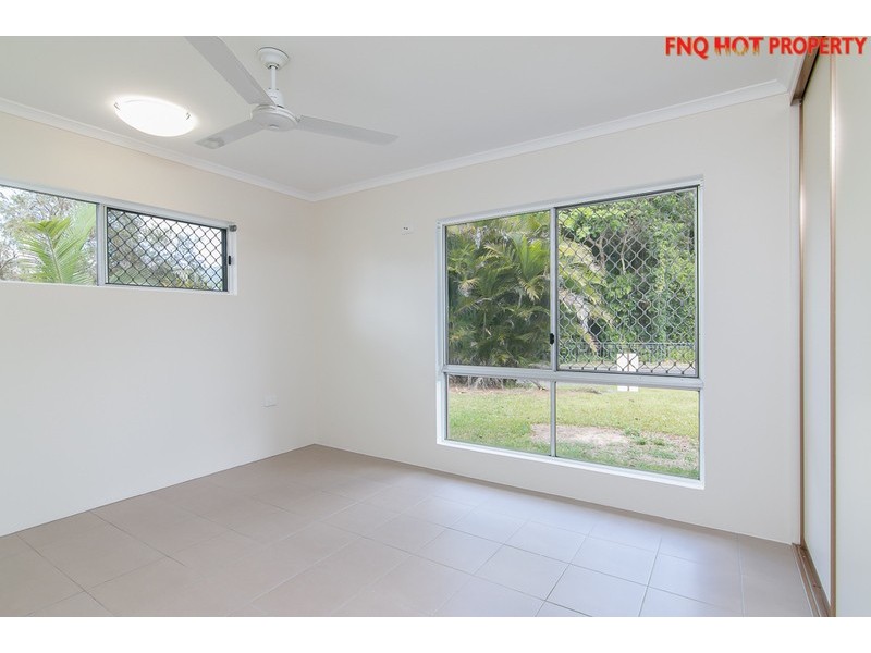 1 Coleus Court, Mooroobool QLD 4870