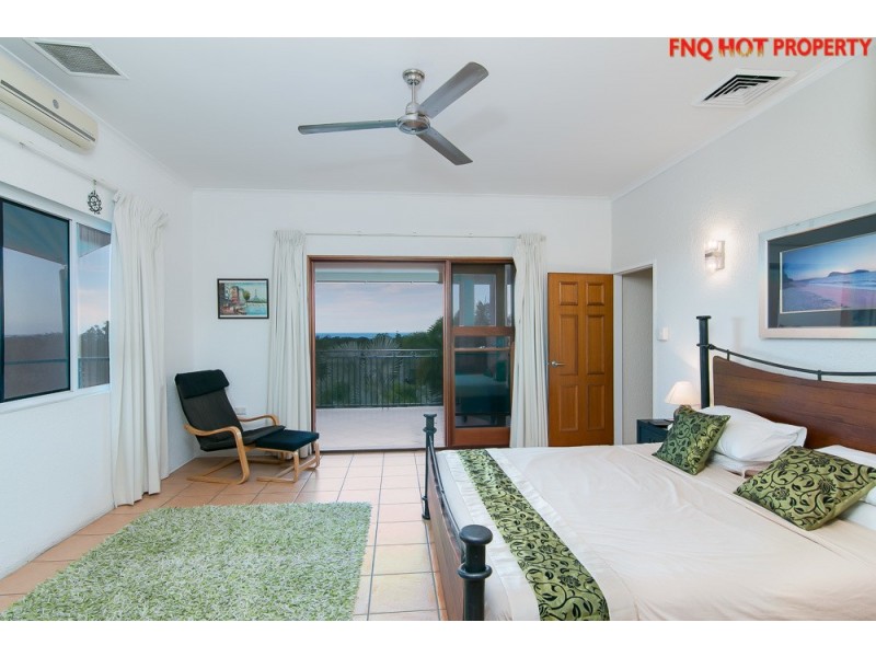 30-32 Alexandra St, Clifton Beach QLD 4879