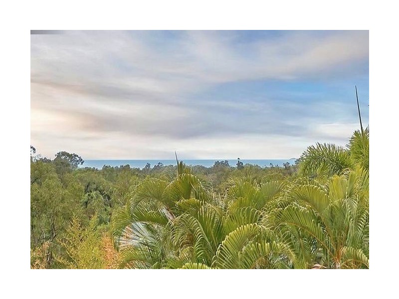 30-32 Alexandra St, Clifton Beach QLD 4879