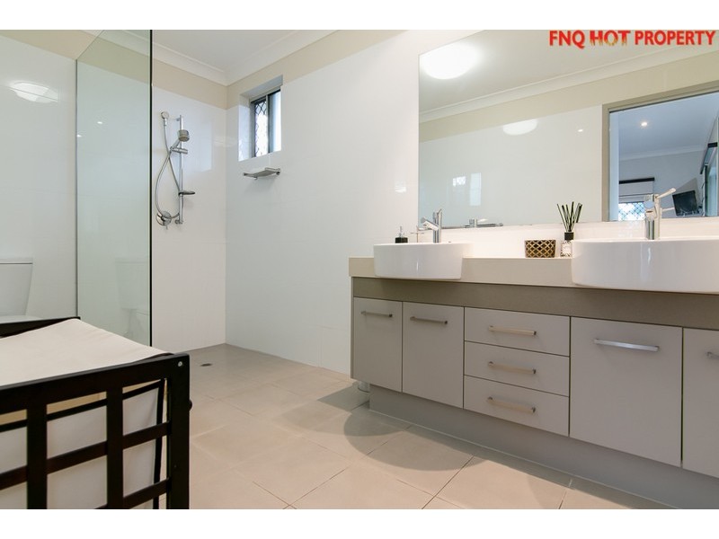 15 Mcalister Avenue, Kewarra Beach QLD 4879