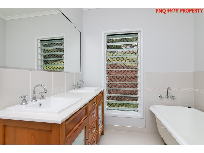 18 Nutmeg St, Mount Sheridan QLD 4868