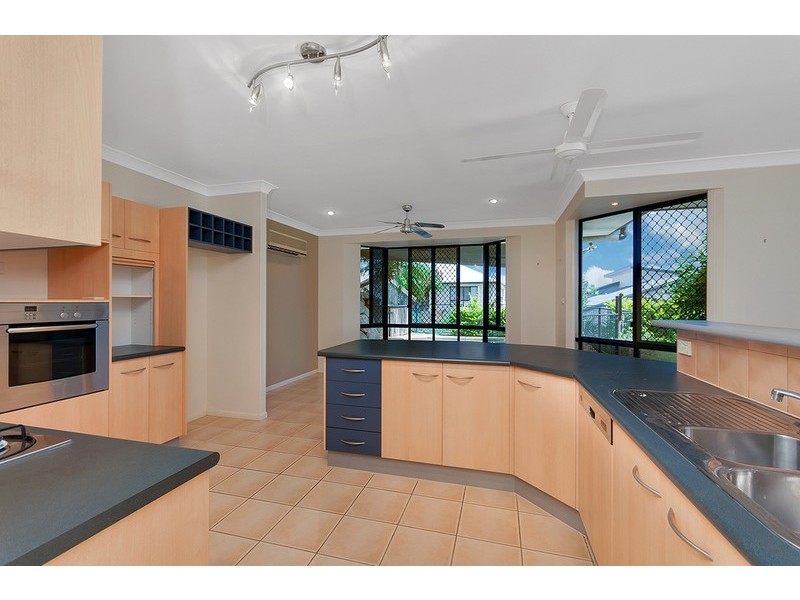 4  Crowsnest Terrace, Trinity Beach QLD 4879