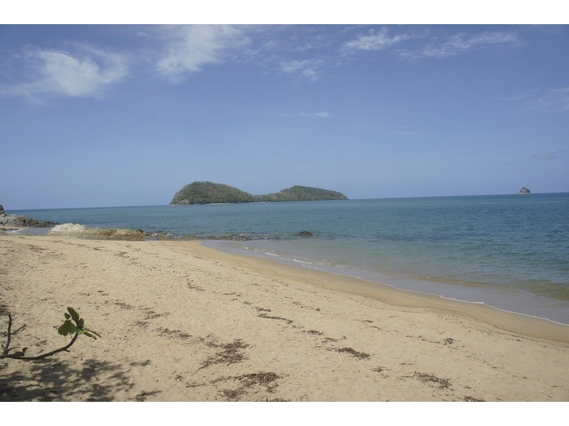 65/65 Bungalow Lane, Palm Cove QLD 4879