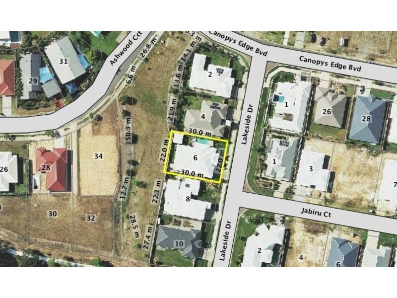 6 Lakeside Drive, Smithfield QLD 4878