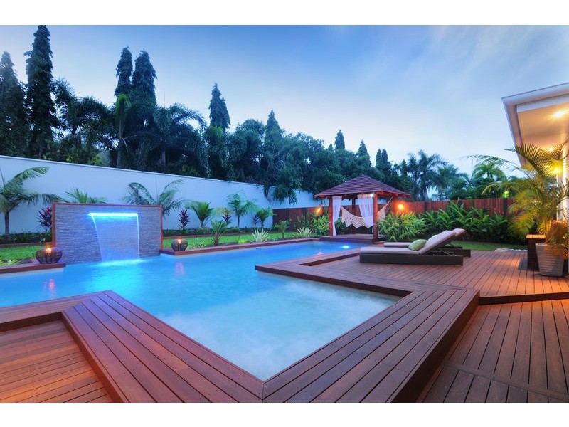 33 Iridescent Close, Trinity Park QLD 4879