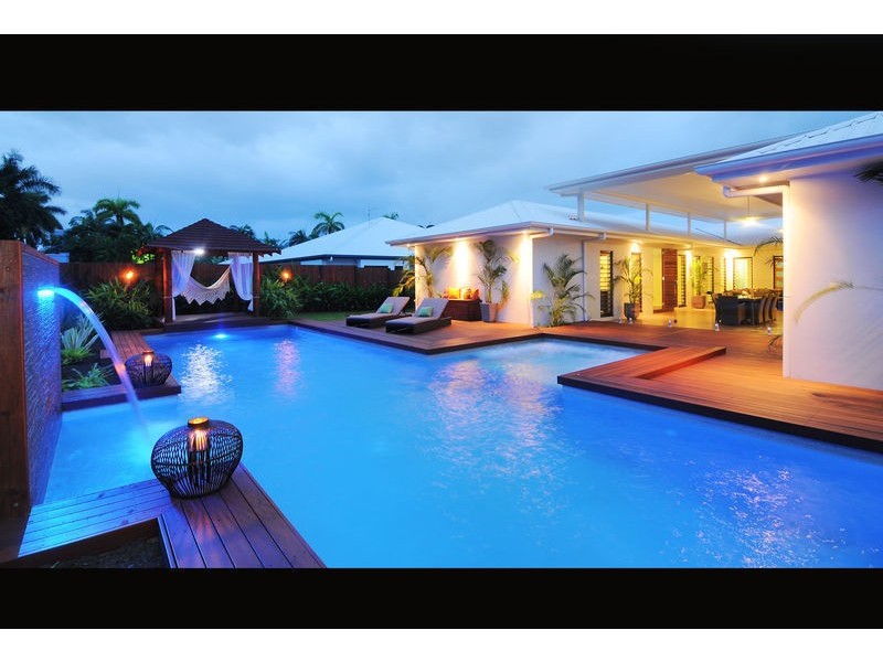 33 Iridescent Close, Trinity Park QLD 4879