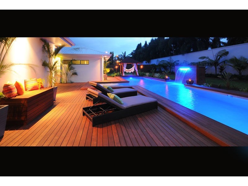 33 Iridescent Close, Trinity Park QLD 4879