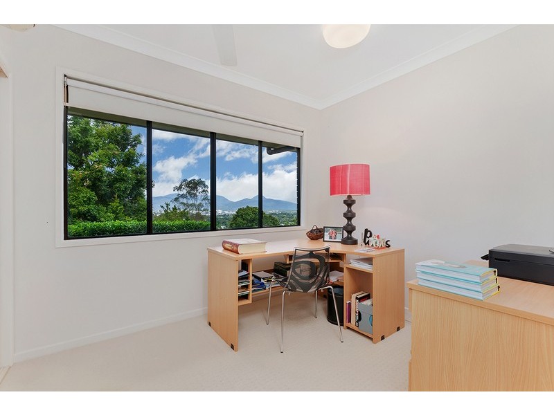 59 Summer Hill Drive, Mooroobool QLD 4870