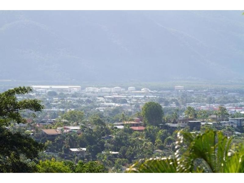 59 Summer Hill Drive, Mooroobool QLD 4870