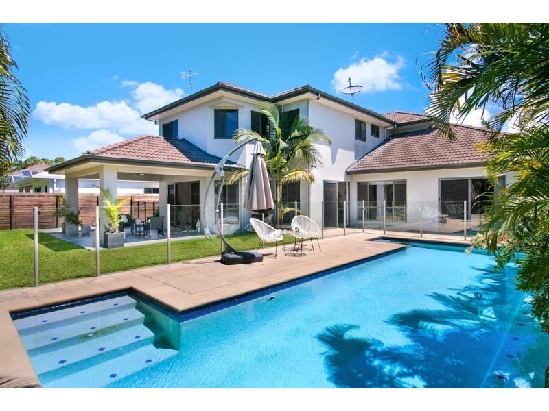 15 Iridescent Close, Trinity Park QLD 4879