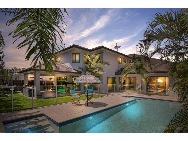 15 Iridescent Close, Trinity Park QLD 4879
