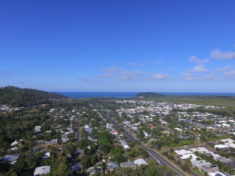15 Iridescent Close, Trinity Park QLD 4879