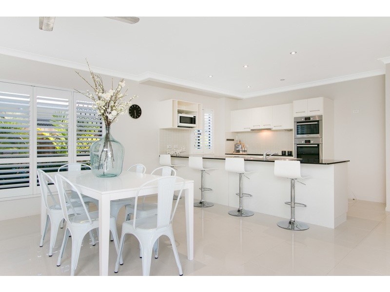 15 Iridescent Close, Trinity Park QLD 4879
