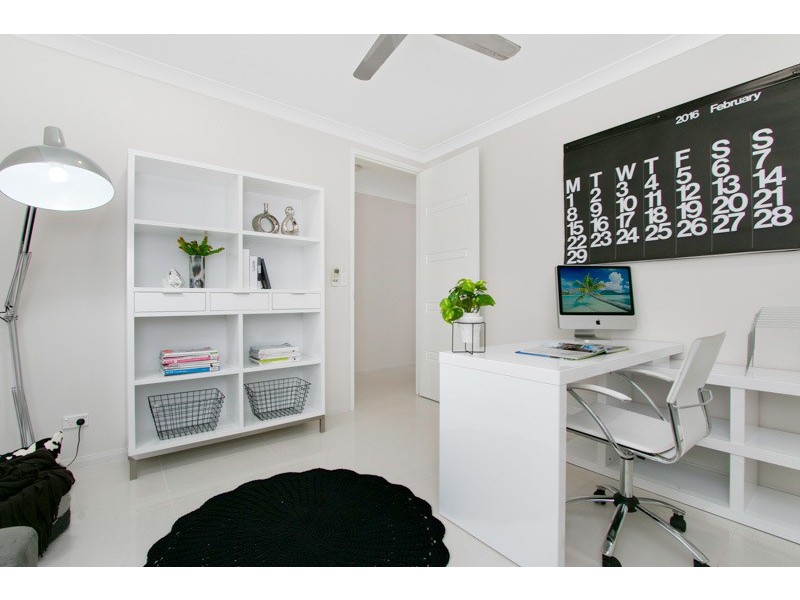 15 Iridescent Close, Trinity Park QLD 4879