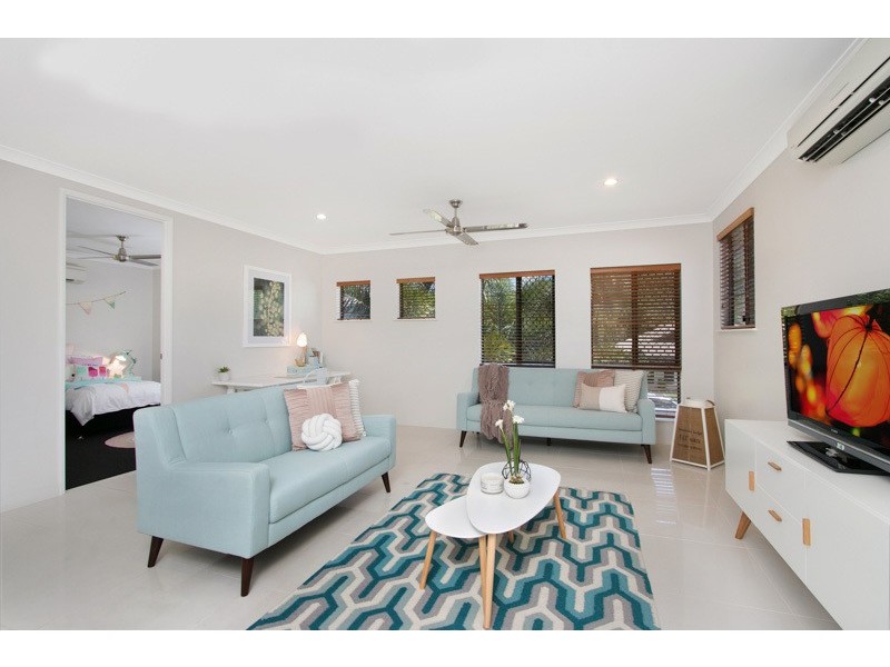 15 Iridescent Close, Trinity Park QLD 4879